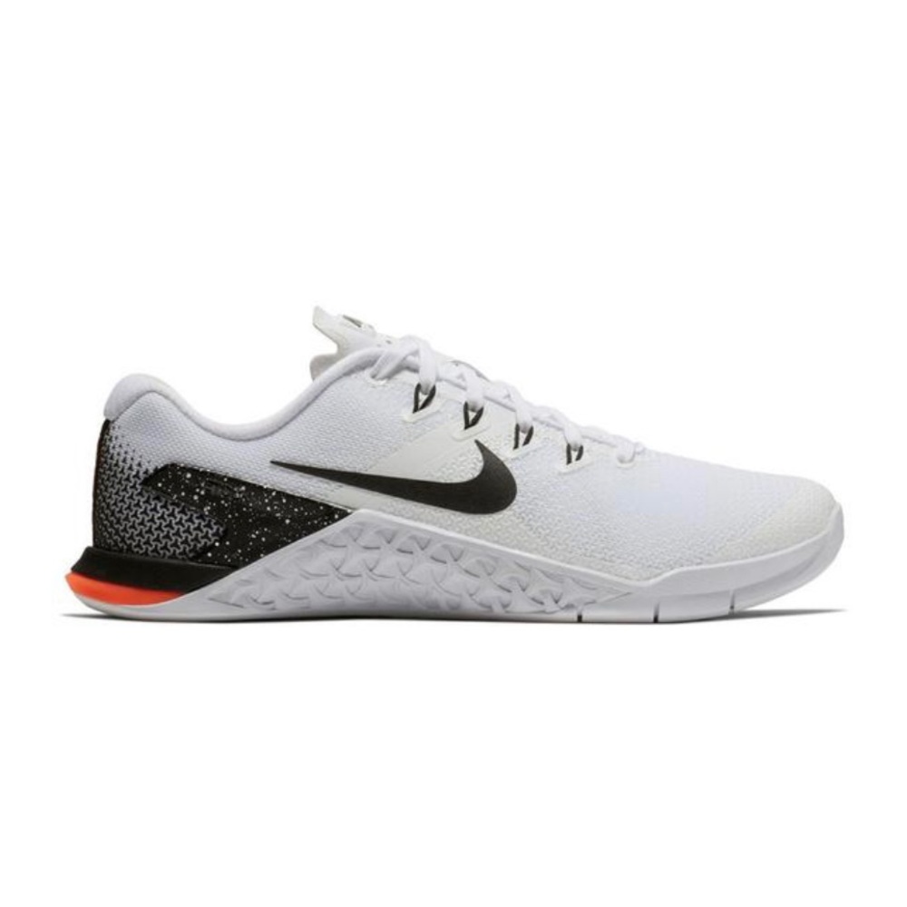 NWOT Nike Metcon 4 Shoes